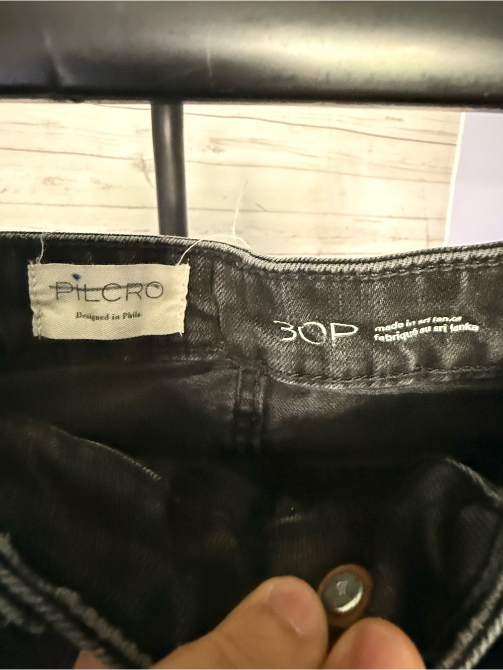 Pilcro Heritage Curvy Mid Rise Barrel Jeans - Picture 2 of 3